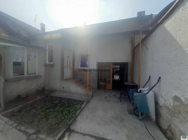 Квартира 4 комнаты 159 м² Szombathelyi jaras, Венгрия