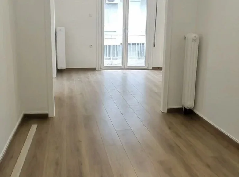 Mieszkanie 2 pokoi 80 m² Ateny, Grecja