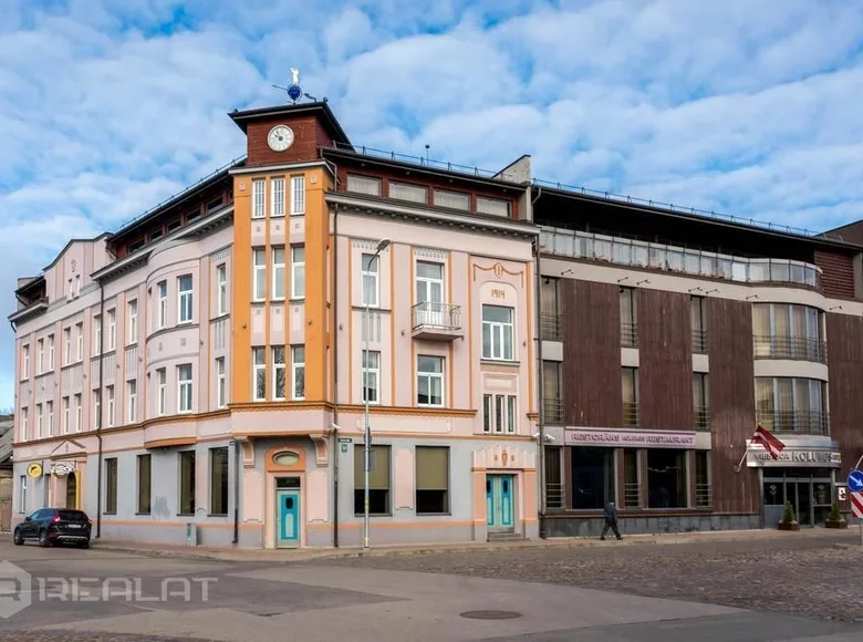 Haus 30 Zimmer 990 m² Libau, Lettland