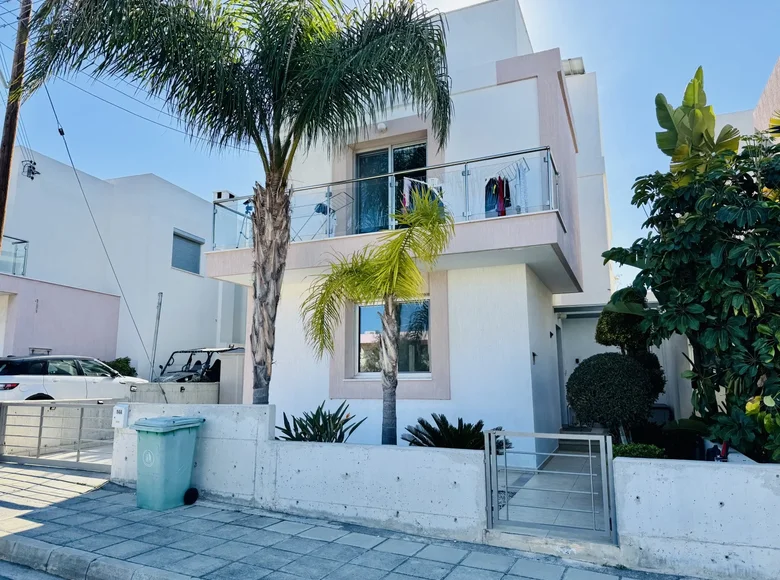 Haus 4 Schlafzimmer 240 m² Anavargos, Zypern