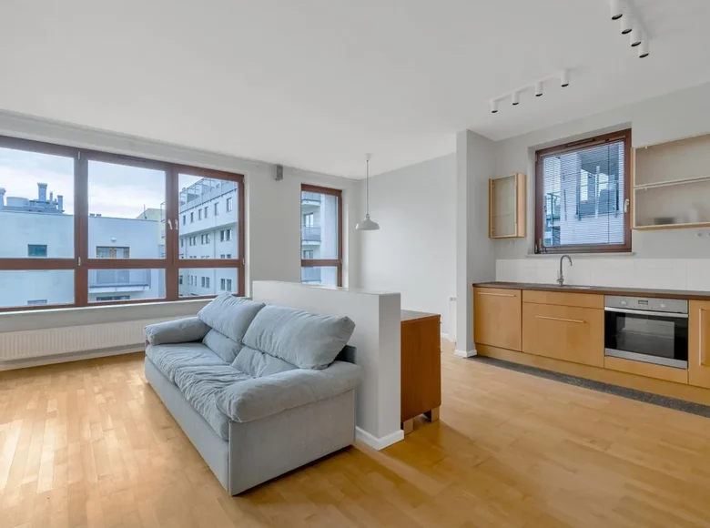 Wohnung 2 zimmer 76 m² in Warschau, Polen
