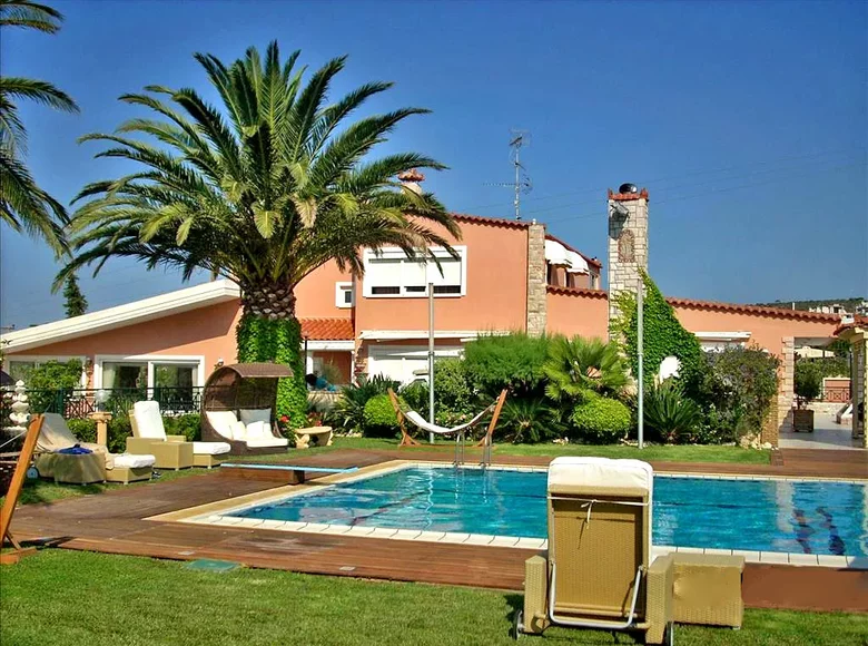 7 bedroom villa 750 m² Municipality of Lavreotiki, Greece