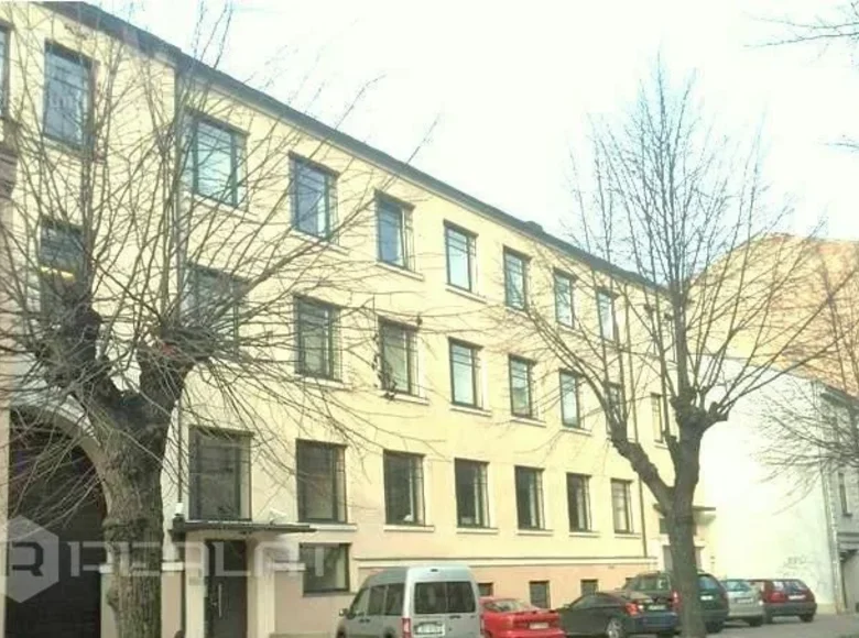 Haus 10 Zimmer 1 370 m² Riga, Lettland