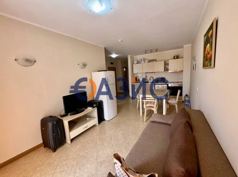 2 bedroom apartment 100 m² Nesebar, Bulgaria