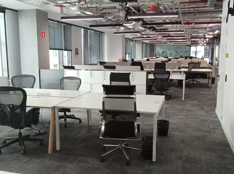 Pomieszczenie biurowe 2 320 m² Moskwa, Rosja
