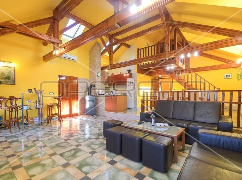 Casa 4 habitaciones 984 m² Dubrava Zabocka, Croacia