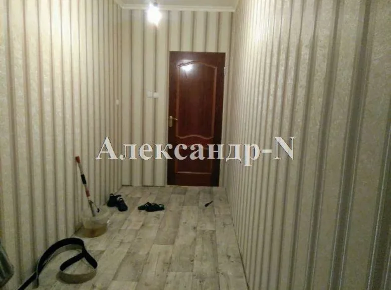 Mieszkanie 2 pokoi 74 m² Odessa, Ukraina