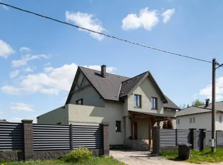 Dom wolnostojący 183 m² Kalodziscanski sielski Saviet, Białoruś