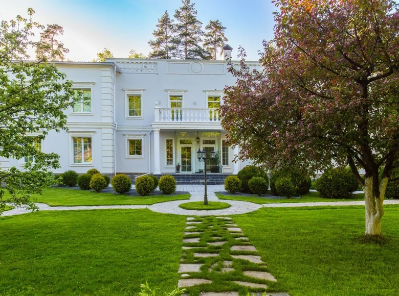 Dom 600 m² Lesniye Polyani, Rosja