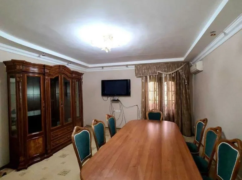 Kvartira 3 xonalar 78 m² Samarqandda