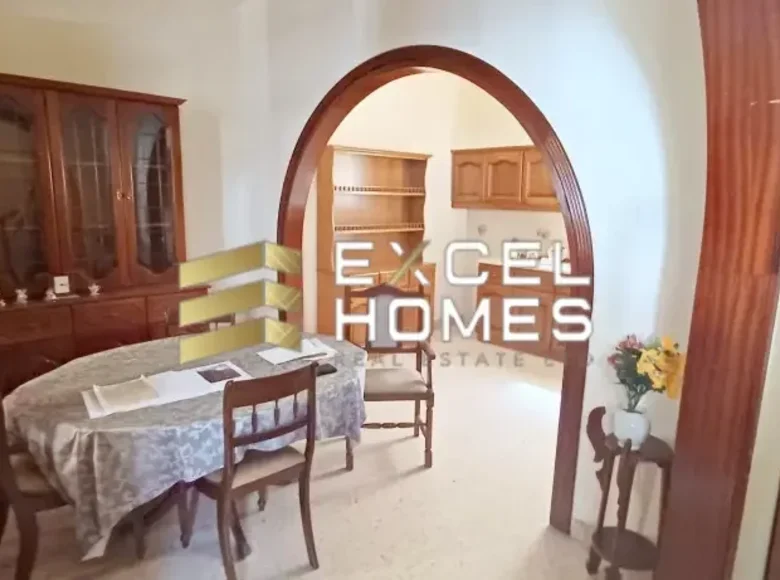 2 bedroom house  Hamrun, Malta