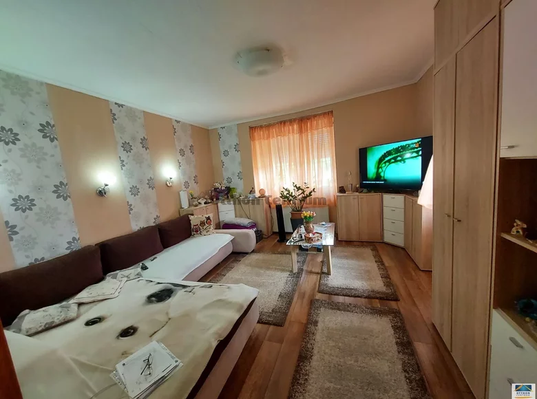3 room house 87 m² Monor, Hungary