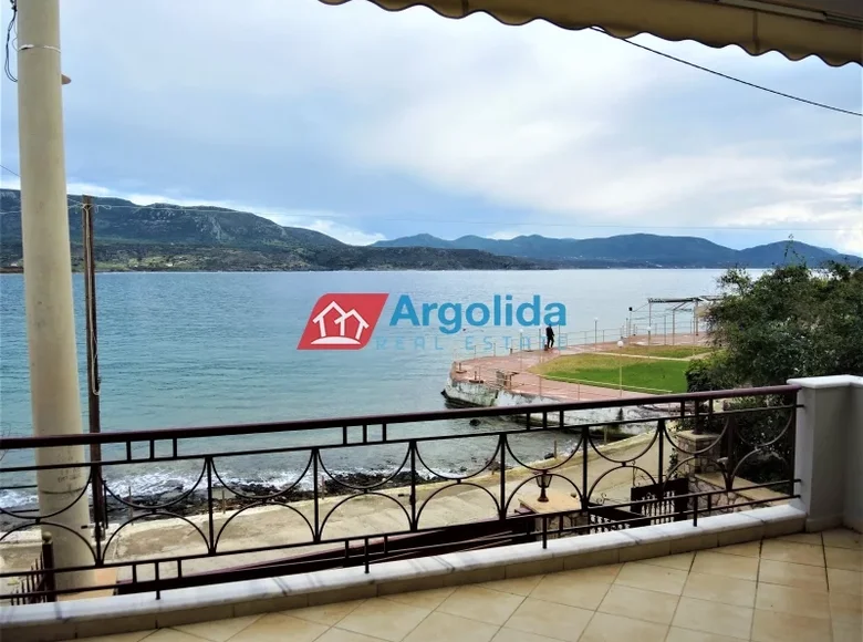 5 room house 320 m² Areopolis, Greece