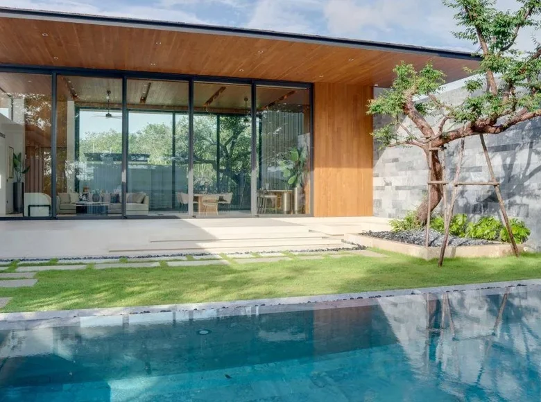 4 bedroom Villa 430 m² Phuket, Thailand