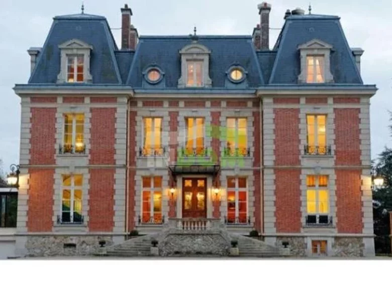 Château 16 chambres 800 m² Avon, France