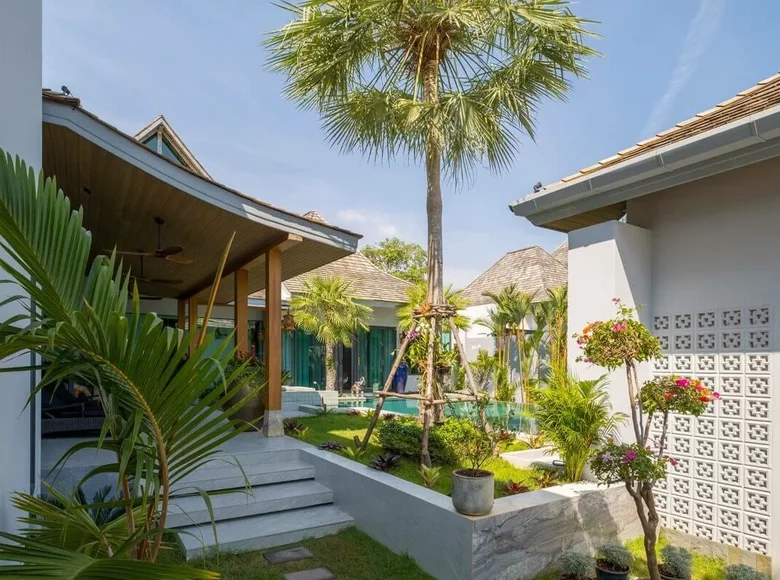 Villa de 4 dormitorios 588 m² Phuket, Tailandia