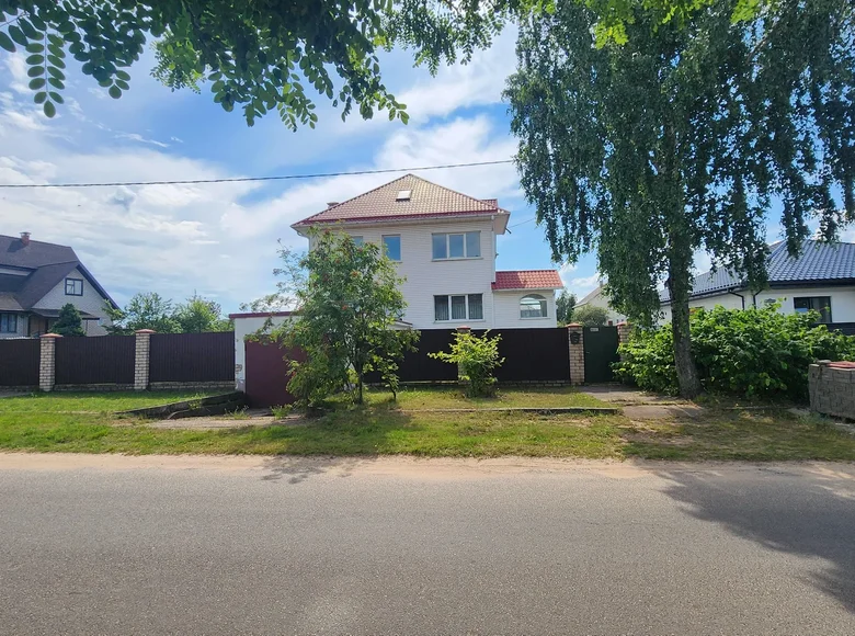 Cottage 171 m² Kalodziscanski sielski Saviet, Belarus