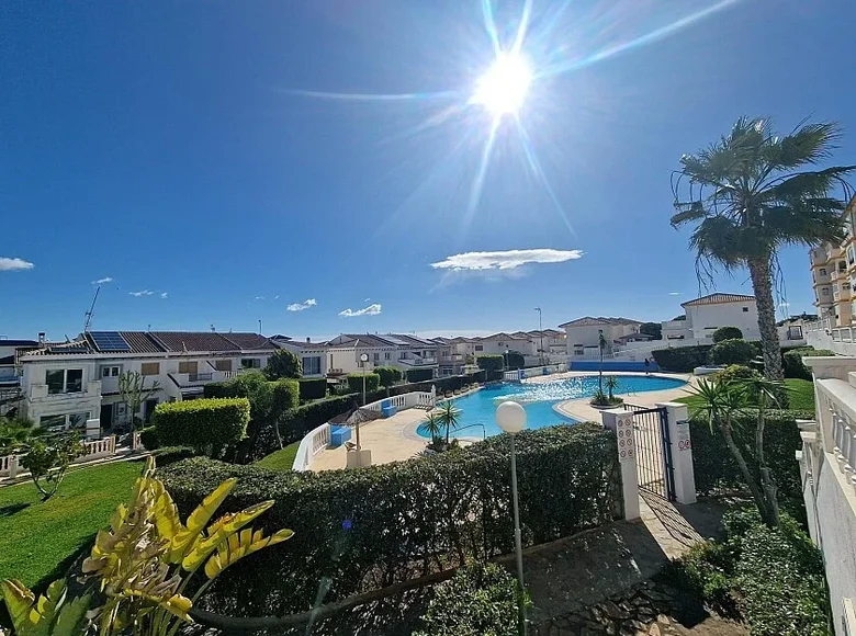 Квартира 2 спальни 70 м² La Mata, Испания