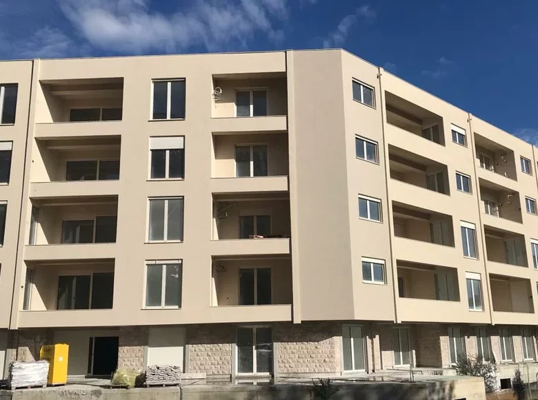 Mieszkanie 2 pokoi 132 m² Becici, Czarnogóra