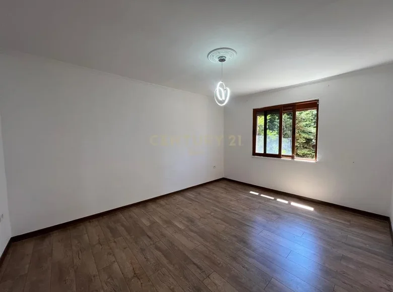 1 bedroom apartment 56 m² Bashkia Durres, Albania