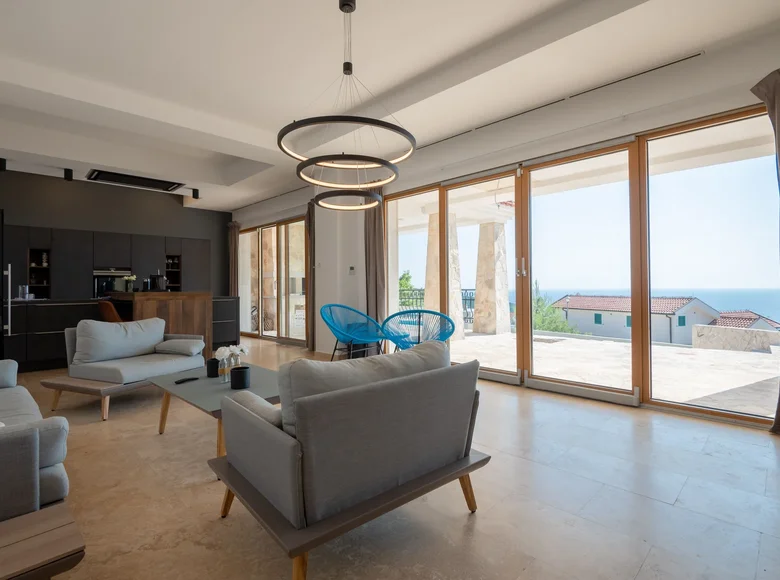 6-Zimmer-Villa 228 m² Lustica, Montenegro
