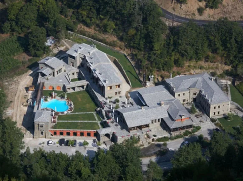 Hôtel 4 000 m² à Kallirroi, Grèce