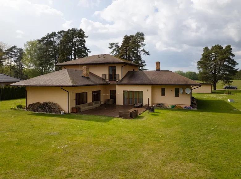 Дом 5 комнат 340 м² Turkalne, Латвия