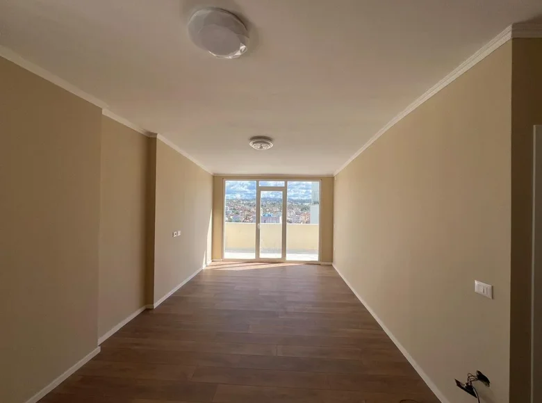 Mieszkanie 2 pokoi 79 m² Durres, Albania