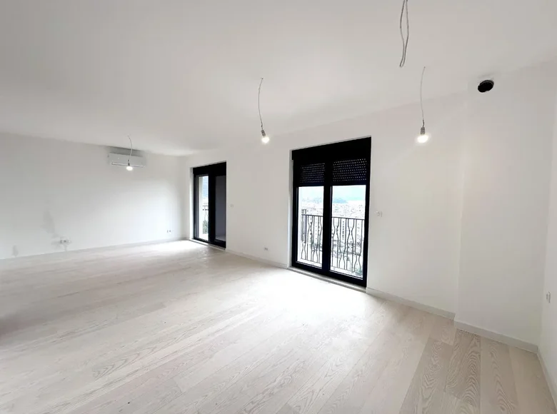 Wohnung 3 Schlafzimmer 146 m² Budva, Montenegro