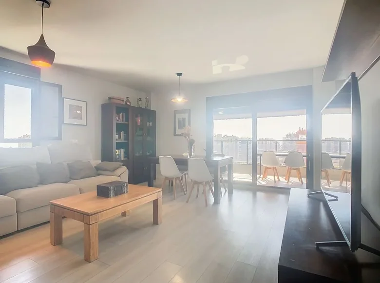 Apartamento 135 m² Alicante, España