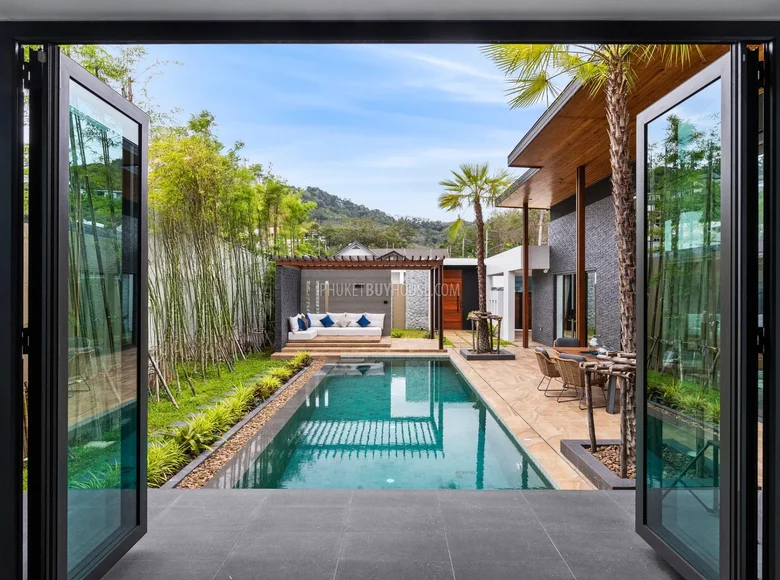 Villa de 4 dormitorios 247 m² Rawai, Tailandia
