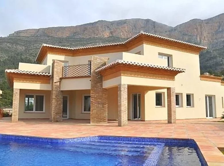 3 bedroom villa 270 m² Xabia Javea, Spain