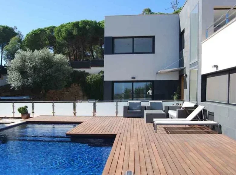 5 bedroom house 450 m² Costa del Maresme, Spain