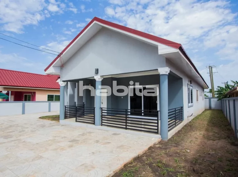 Casa 3 habitaciones 161 m² Madina, Ghana