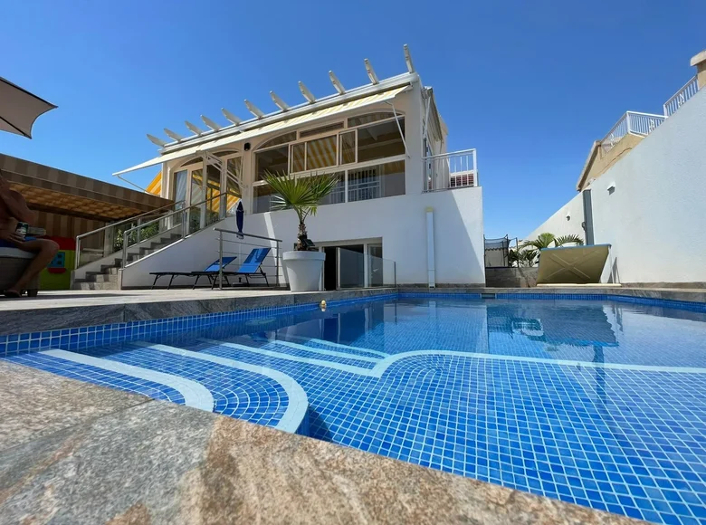 Дом 4 комнаты  Orihuela, Испания