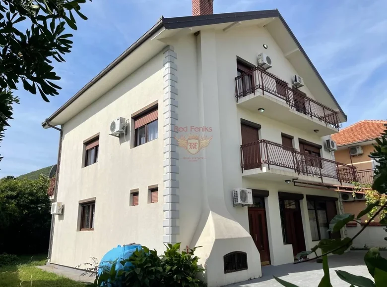 Hotel 411 m² en Bijela, Montenegro