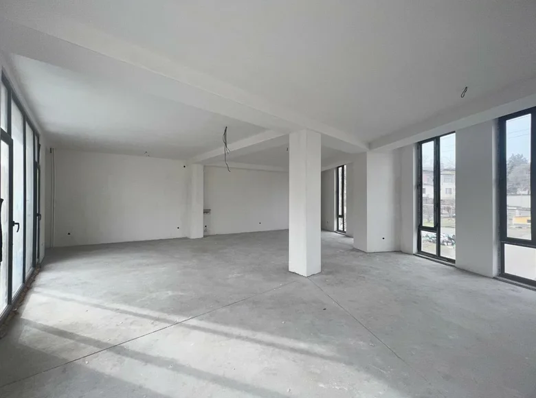 Idora 395 m² Toshkent