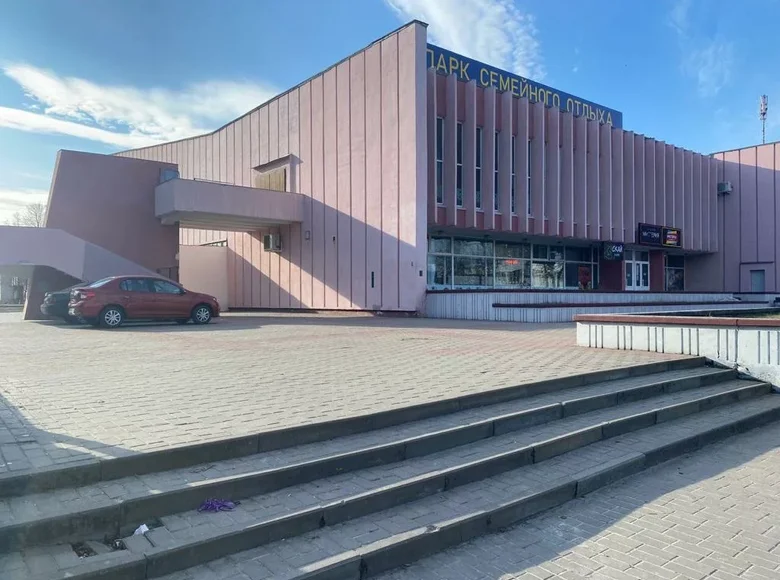 Commercial property 3 025 m² in Homel, Belarus