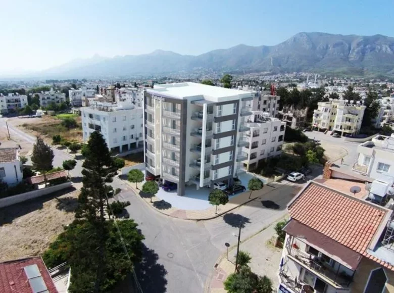 Mieszkanie 2 pokoi 85 m² Kyrenia, Cyprus