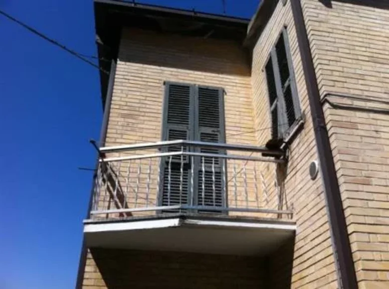 Townhouse 8 rooms 150 m² Terni, Italy