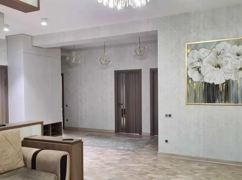 Квартира 5 комнат 127 м² Ташкент, Узбекистан