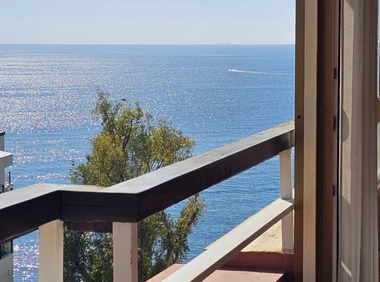 Mieszkanie 2 pokoi 79 m² Marbella, Hiszpania