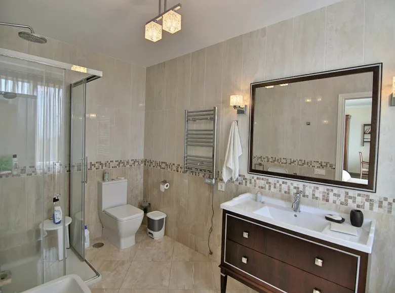 5 bedroom villa 697 m² Altea, Spain