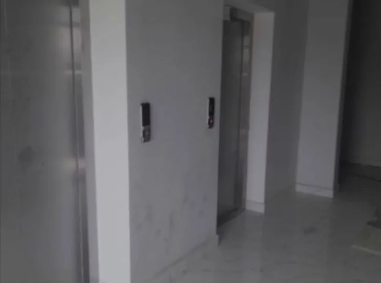 Kvartira 3 xonalar 73 m² Khanabadda