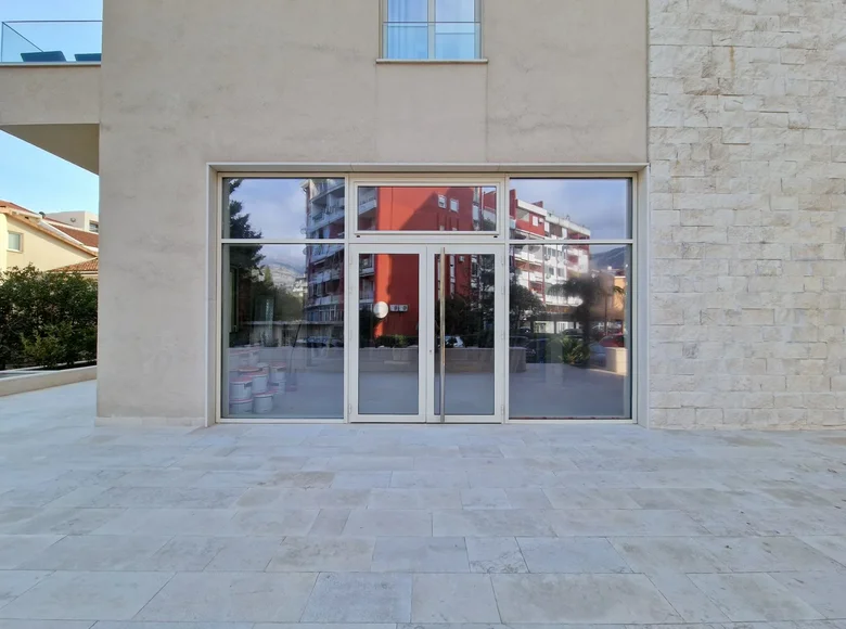 Office 96 m² in Budva, Montenegro