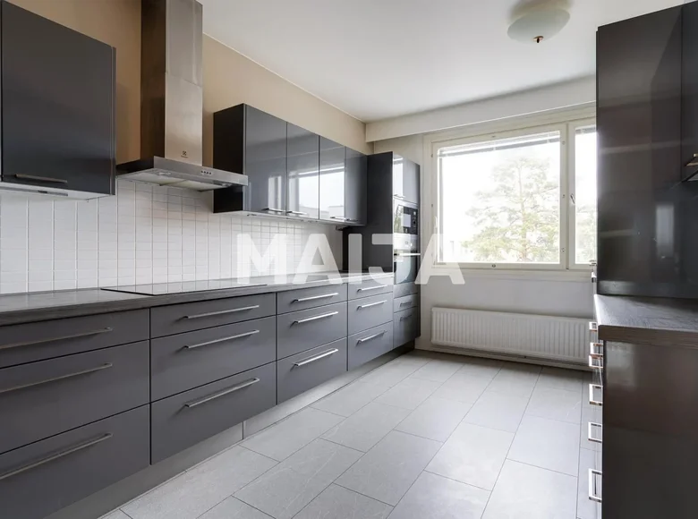 2 bedroom apartment 78 m² Helsinki sub-region, Finland