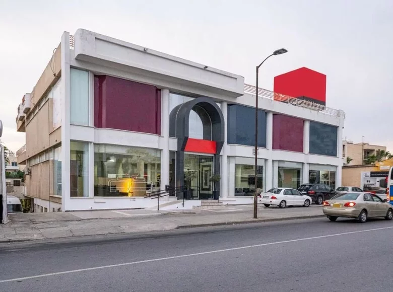 Commercial property 802 m² in Larnaca, Cyprus