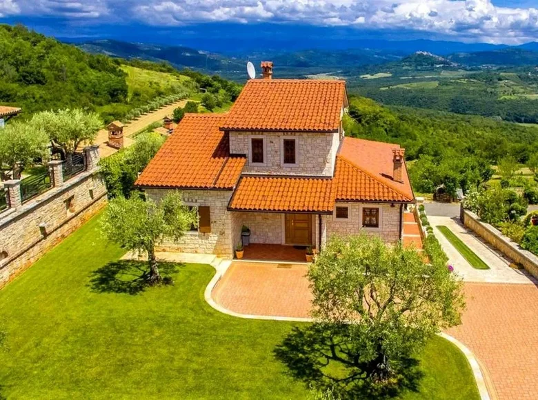 Villa de tres dormitorios 196 m² Porec, Croacia