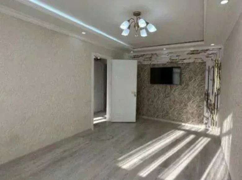 Kvartira 1 xona 35 m² Toshkentda