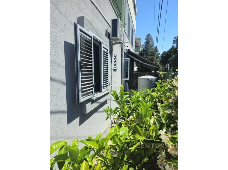 Appartement 90 m² Golem, Albanie
